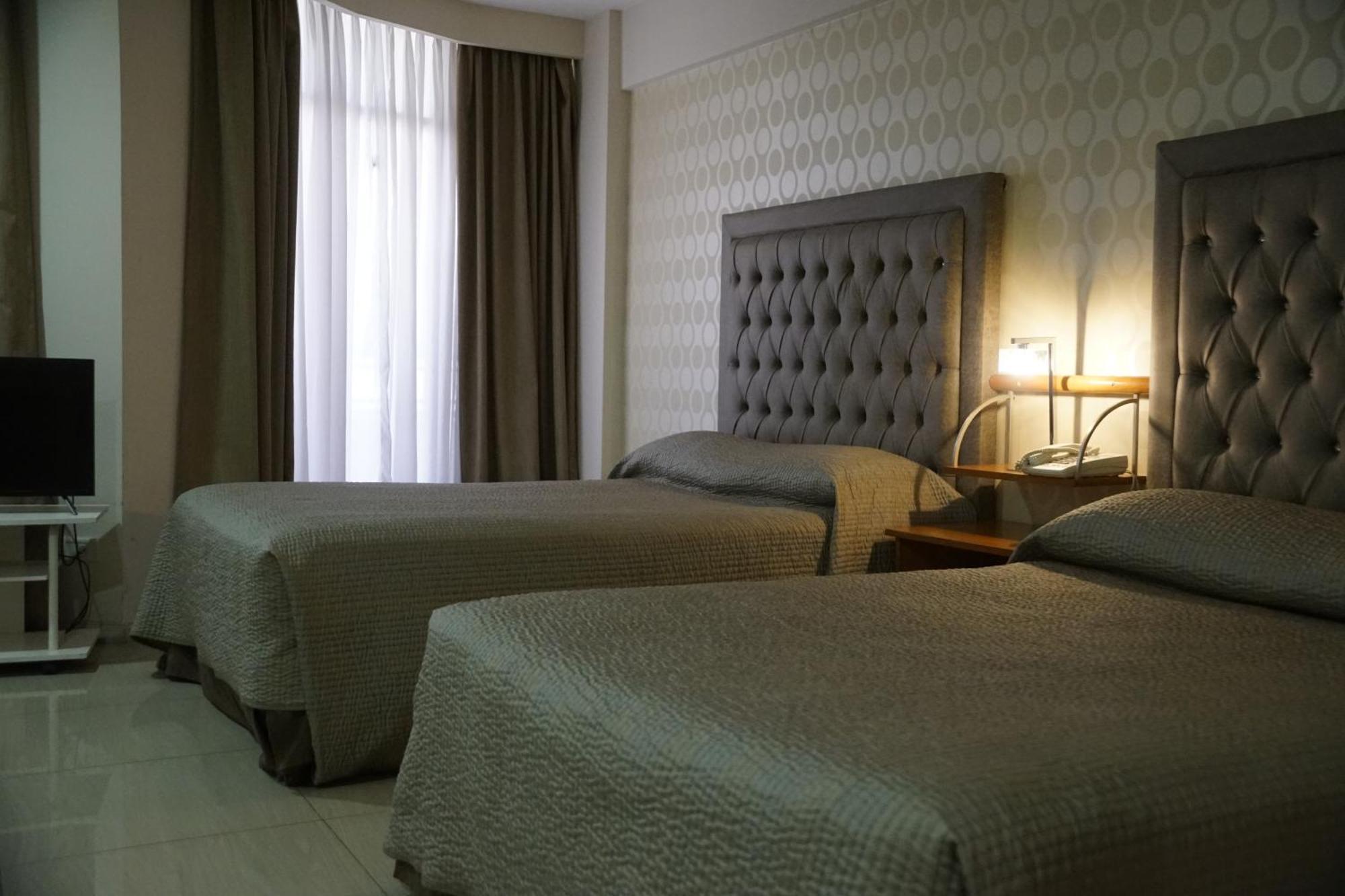 Hotel Howard Johnson Rosario Luaran gambar