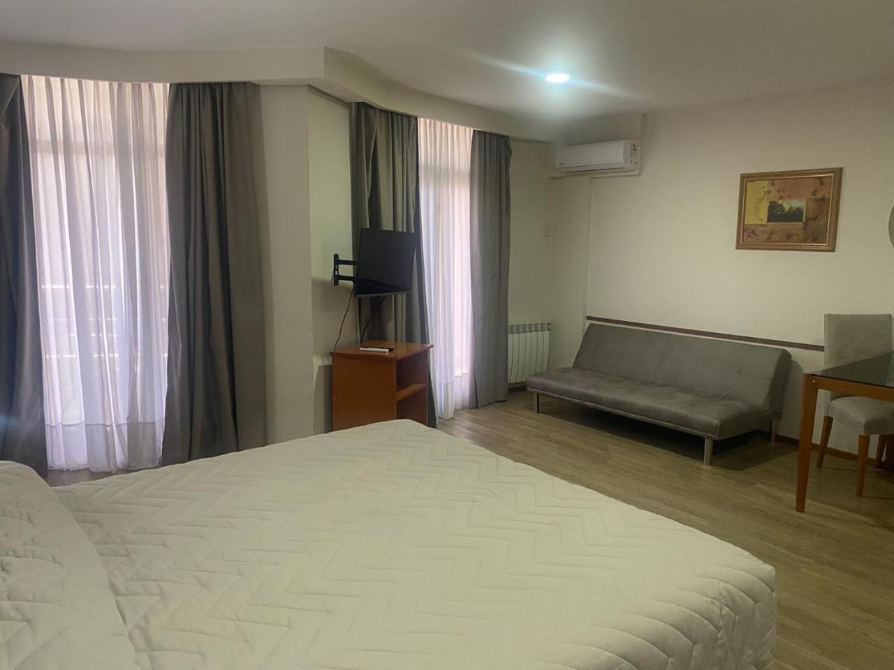 Hotel Howard Johnson Rosario Luaran gambar