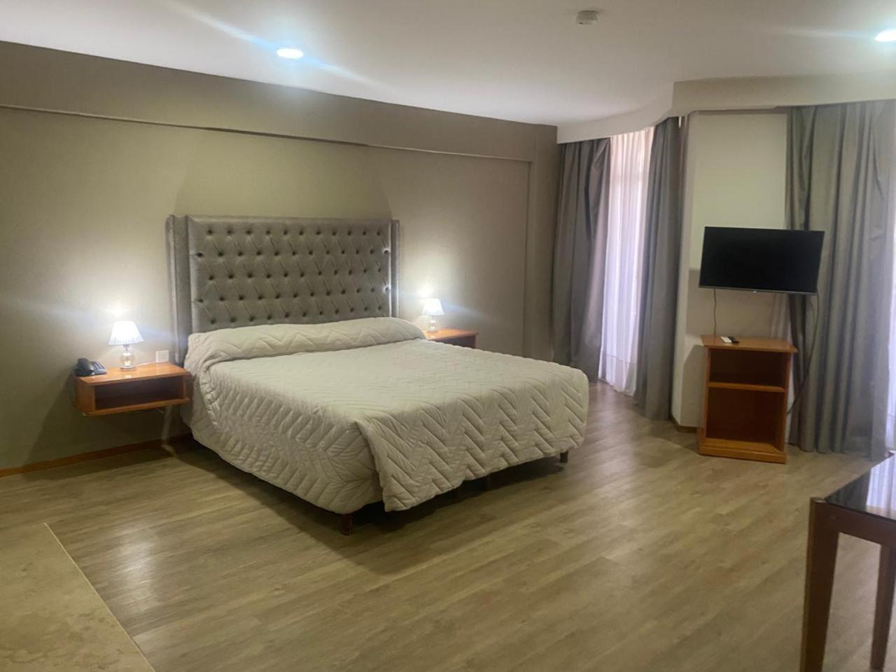 Hotel Howard Johnson Rosario Luaran gambar