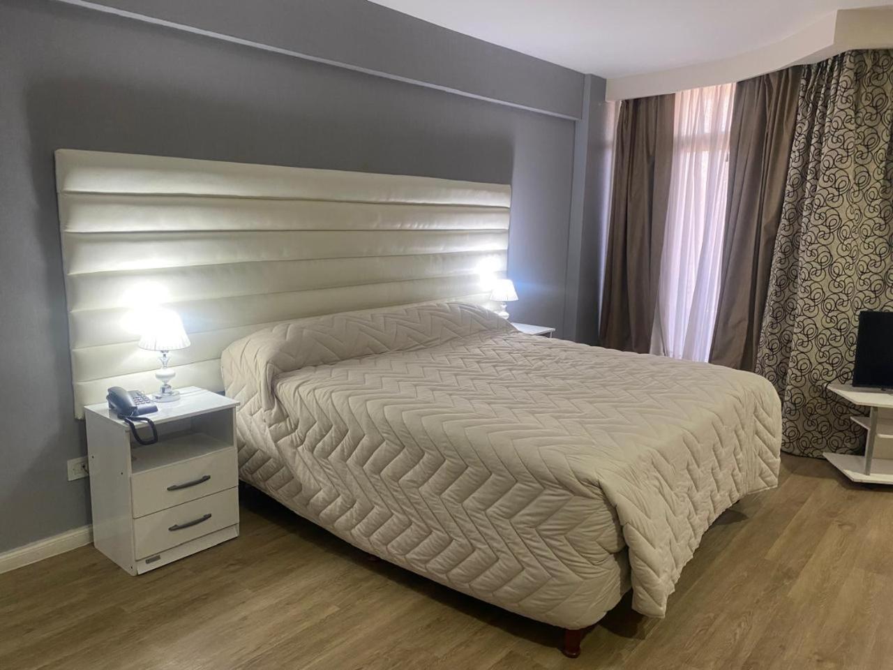 Hotel Howard Johnson Rosario Luaran gambar
